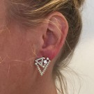 ENDLESS NIGHT EARRINGS båret på øret  thumbnail