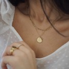 EDBLAD CHARMENTITY CHAIN FIGARO 50 CM GOLD PÅ NAKKEN thumbnail