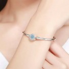 JBX BLUE EYE BRACELET PÅ HÅNDEN thumbnail