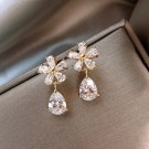 AVI Jewels Dora earrings thumbnail