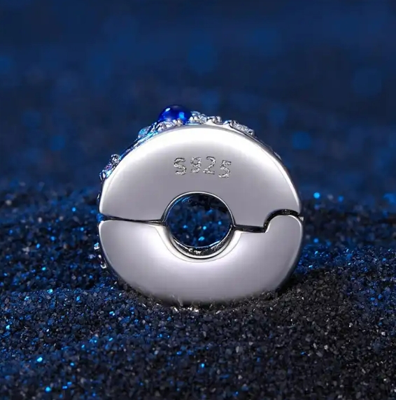 JBX CHARM STJERNESTØV SILVER CRYSTAL SIDEVISNING