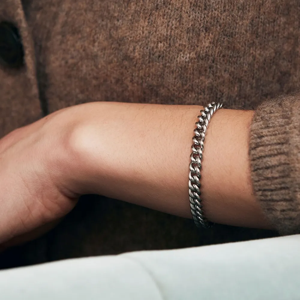 EDBLAD ARMBÅND LOURDES SØLV PÅ HÅNDEN