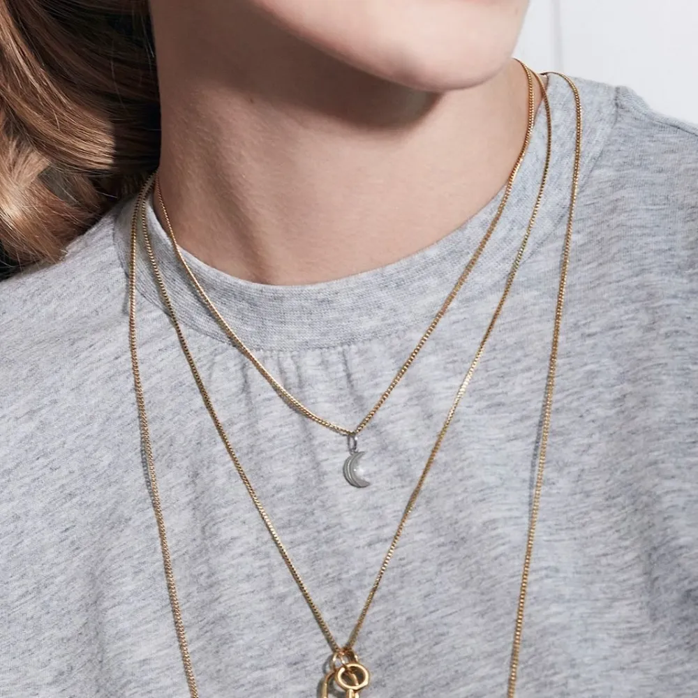 CHARMENTITY MÅNEANHENG STÅL PÅ NAKKEN