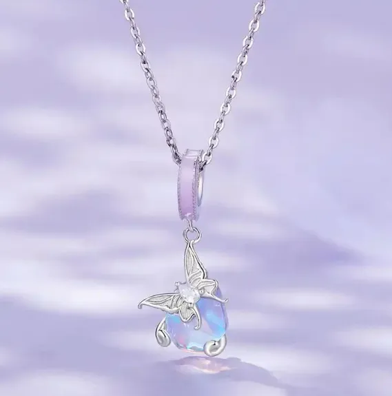 JBX CHARM SWEET NATURE SILVER KNYTTET TIL EN KJEDE