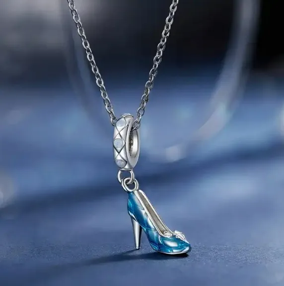 JBX CHARM SILVER HEELS SILVER PÅ KJEDE