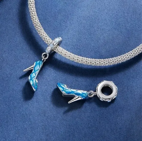 JBX CHARM SILVER HEELS SILVER PÅ ARMBÅND