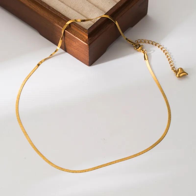 AVI Jewels Slim Snake necklace gold