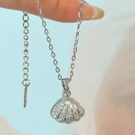 AVI Jewels Silver Shell necklace