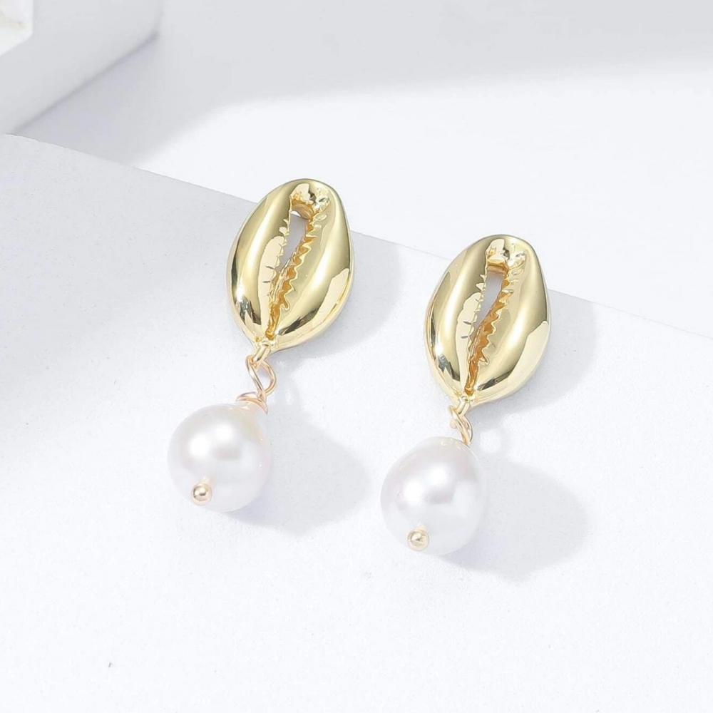 JBX WAIKIKI SHELL EARRINGS